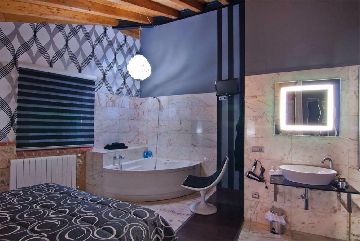 Prádena Casa Rural Luces Y Sombras المظهر الخارجي الصورة